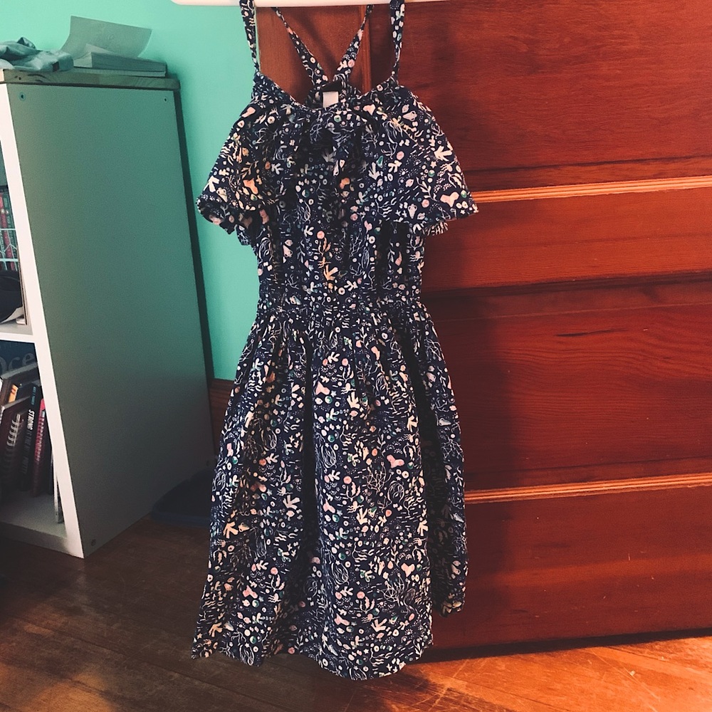 Girls dress